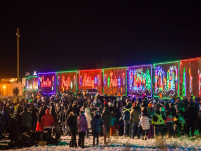 cp-holiday-train-crow-of-supports